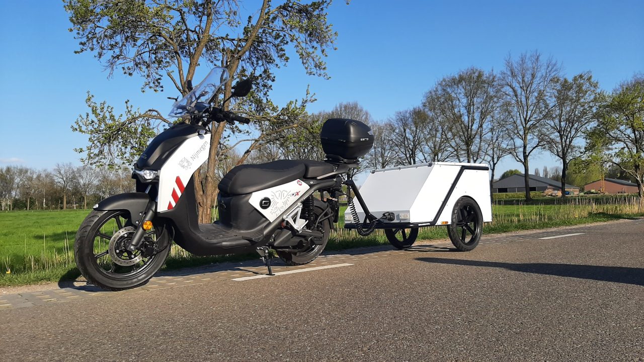 Aanhanger voor elektrische scooter De Bie